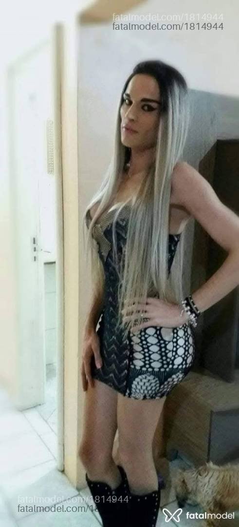 Acompanhante mulher trans com cabelo castanho de olhos castanhos em Caxias do Sul - Emanuelly Oliveira