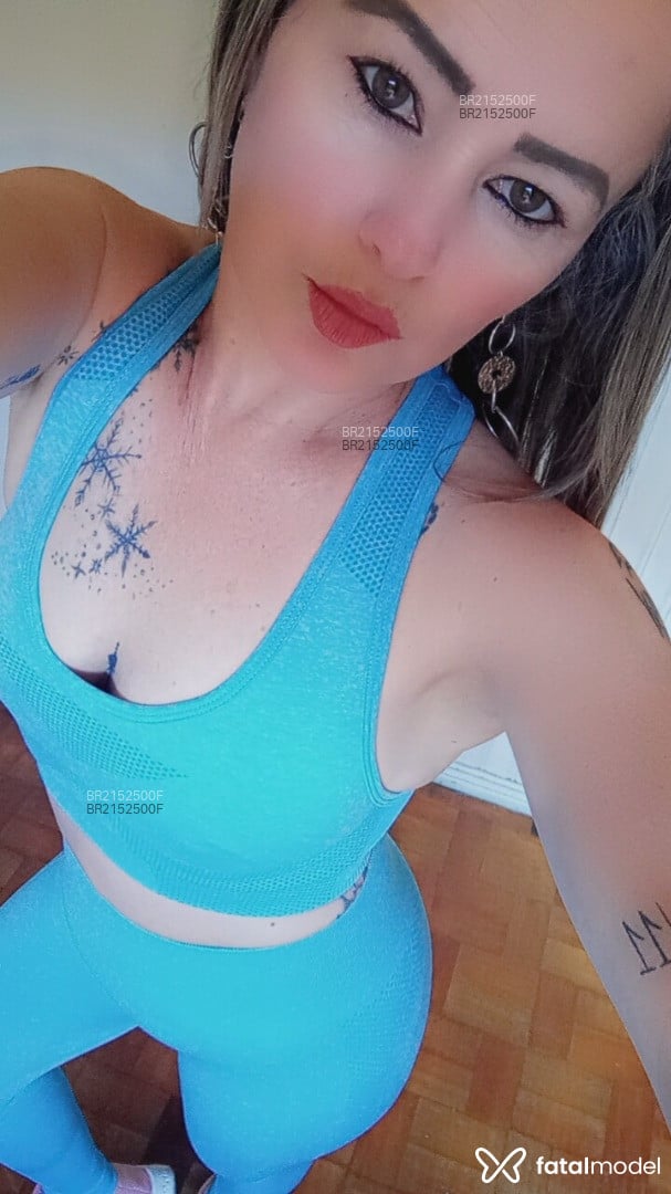 Acompanhante mulher loira (o) de olhos verdes - Casalsexy