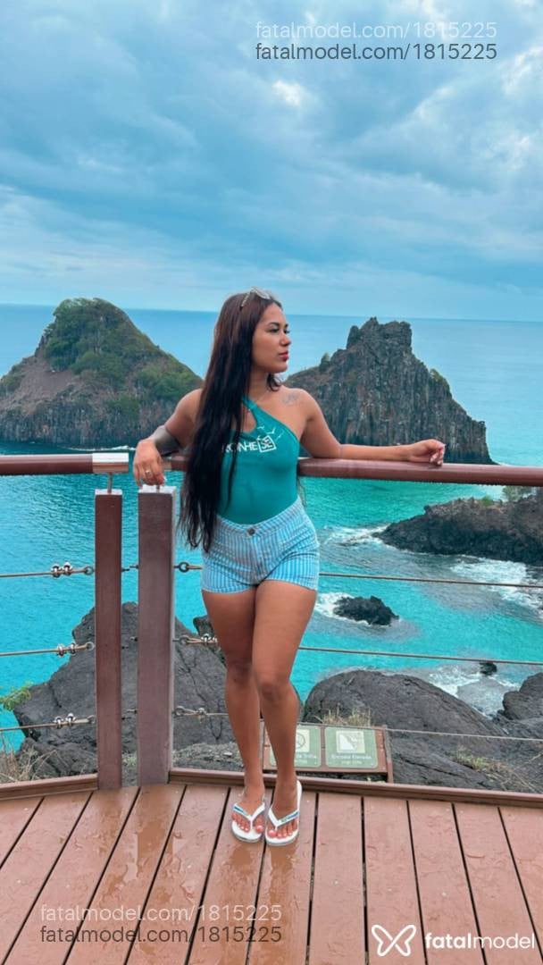 Acompanhante mulher morena (o) de olhos pretos em Guaratinguetá Acompanhante mulher morena (o) de olhos pretos em Guaratinguetá - Isadora Ferreira