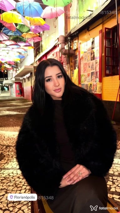 Acompanhante mulher morena (o) de olhos castanhos em São Paulo - Major