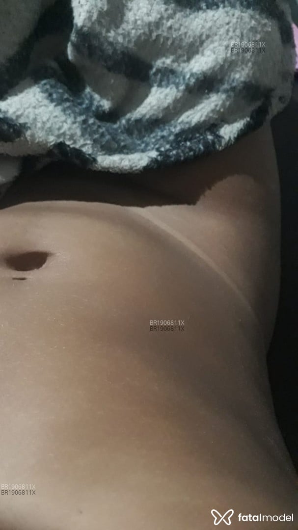 Acompanhante mulher com cabelo castanho de olhos pretos em Rio do Sul - Vitória Gabriela