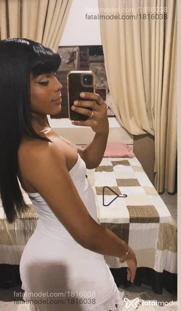 Acompanhante mulher trans morena (o) de olhos castanhos - Indiazinhaa
