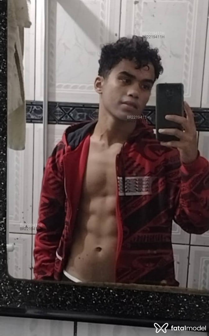 Acompanhante homem morena (o) de olhos castanhos em São Paulo - Dick Stronge