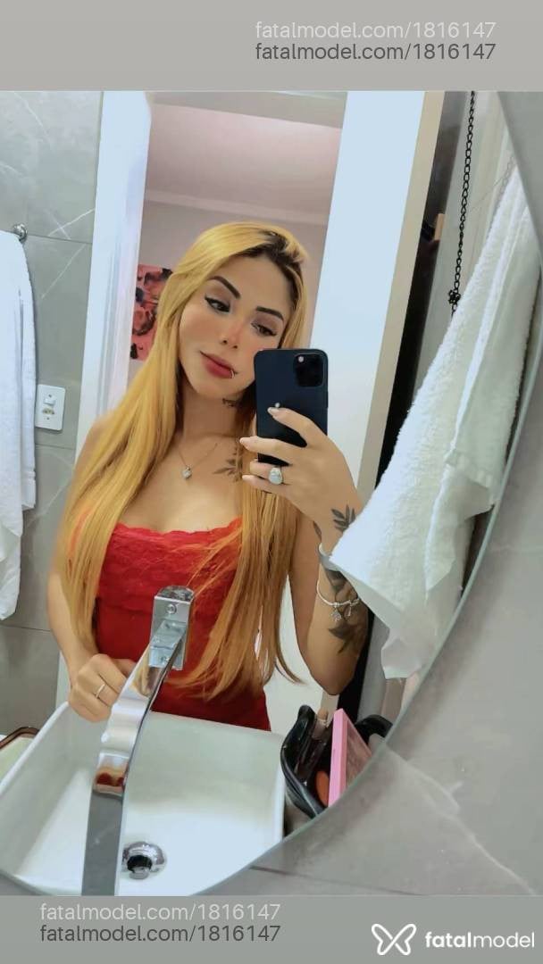 Acompanhante mulher loira (o) de olhos verdes - Bianca mori