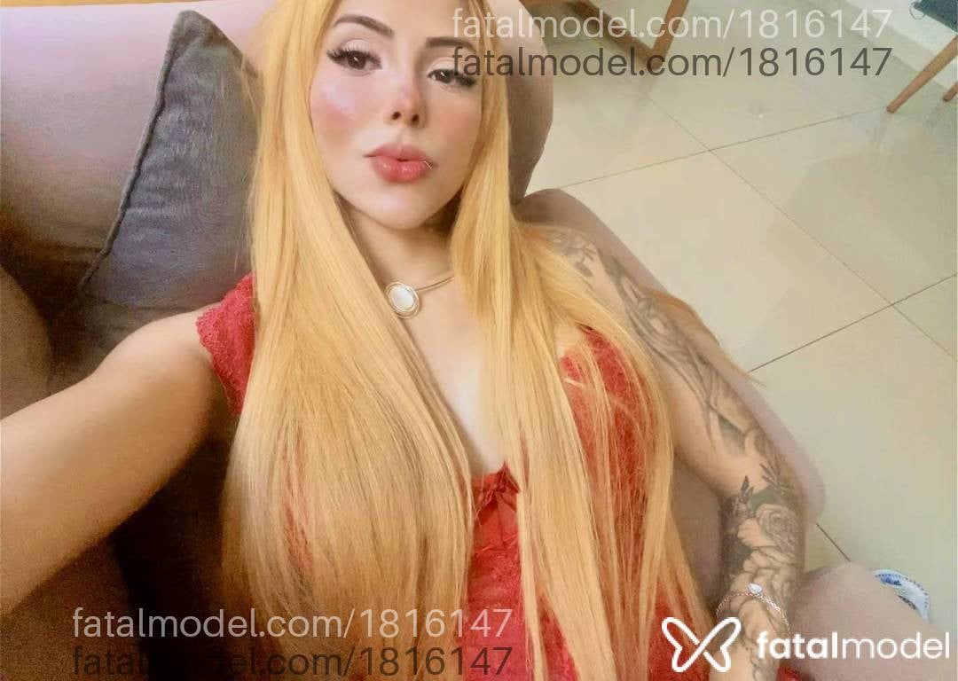 Acompanhante mulher loira (o) de olhos verdes - Bianca mori