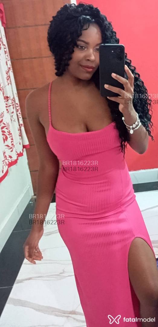 Acompanhante mulher morena (o) de olhos pretos em Guarapari - Sophia