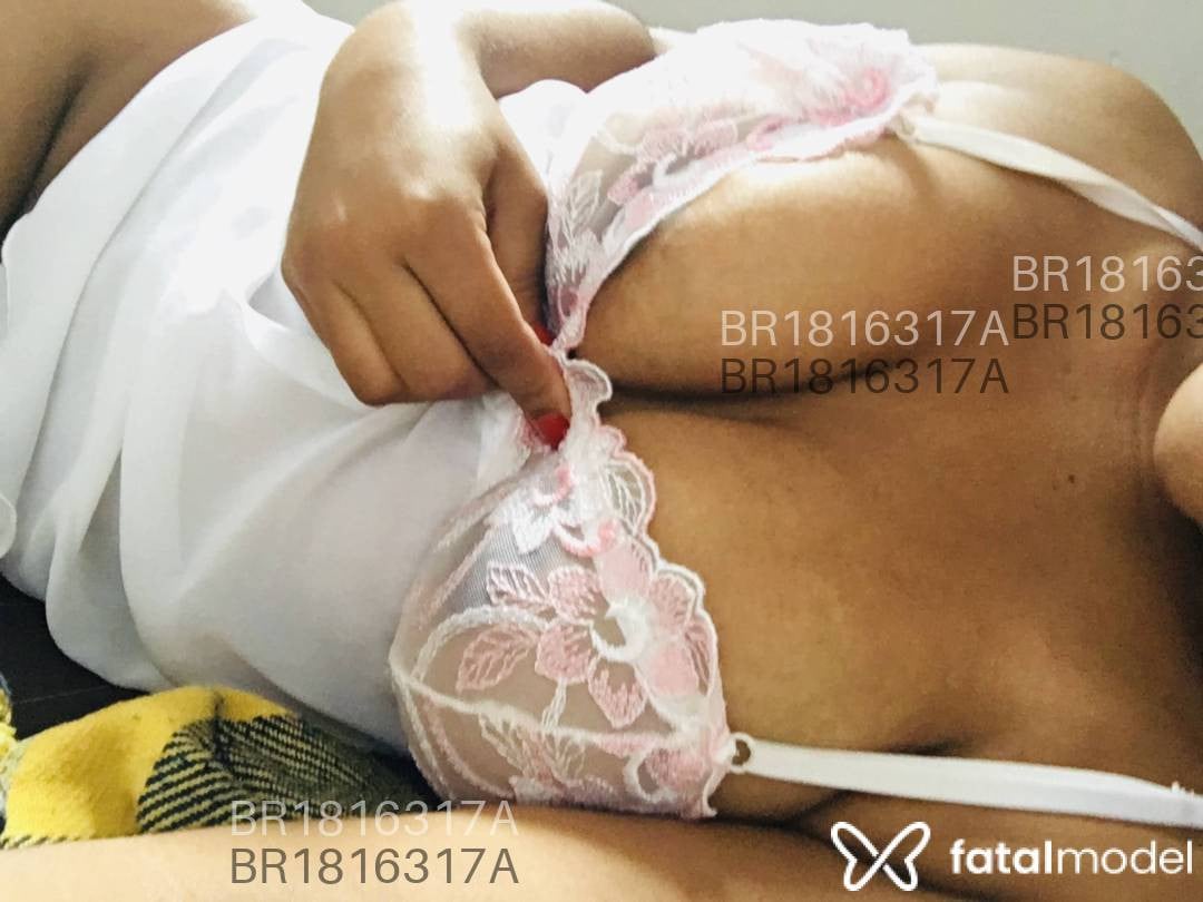 Acompanhante mulher morena (o) de olhos pretos em Virtual - Viclua