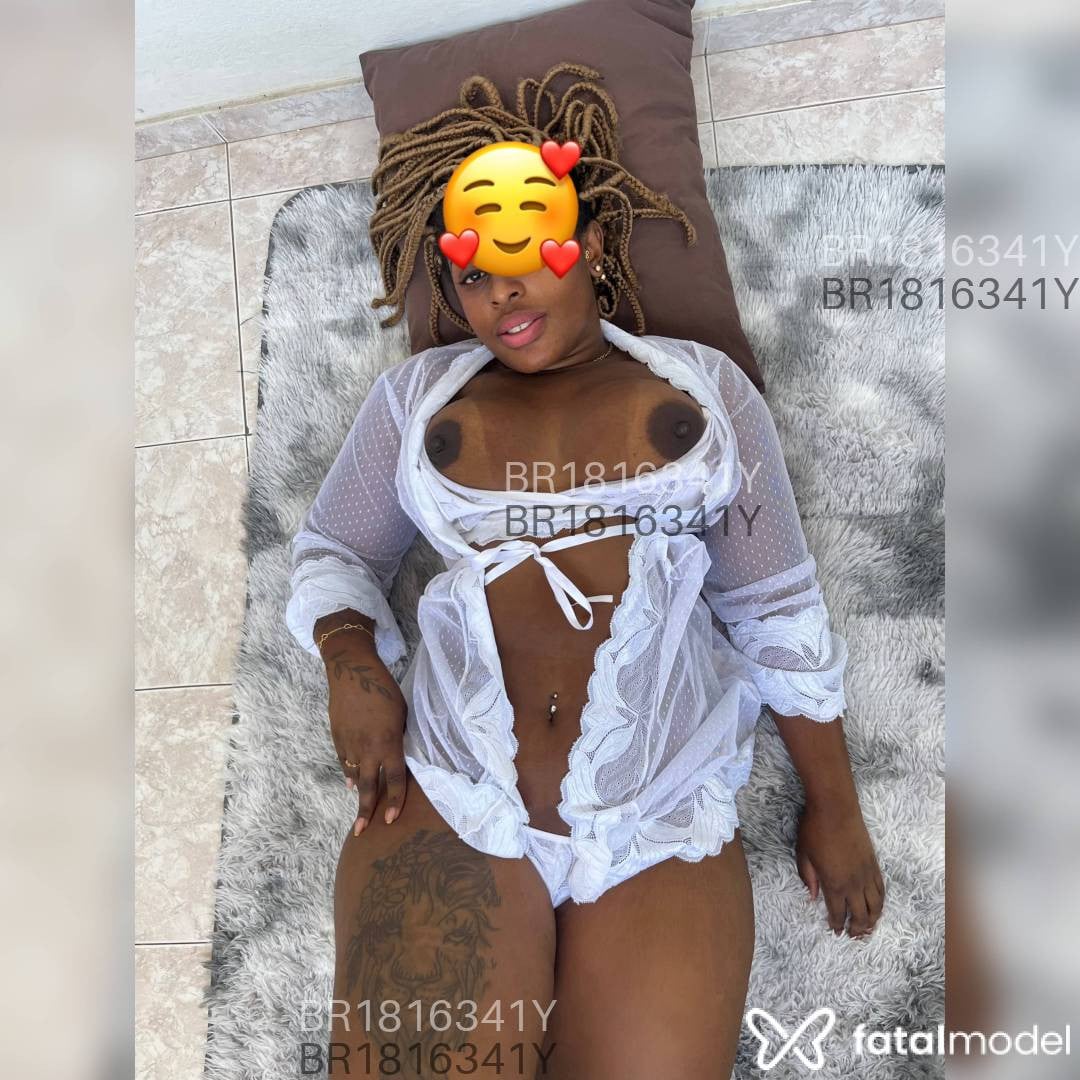 Acompanhante mulher com cabelo castanho de olhos castanhos em Betim - Mariana
