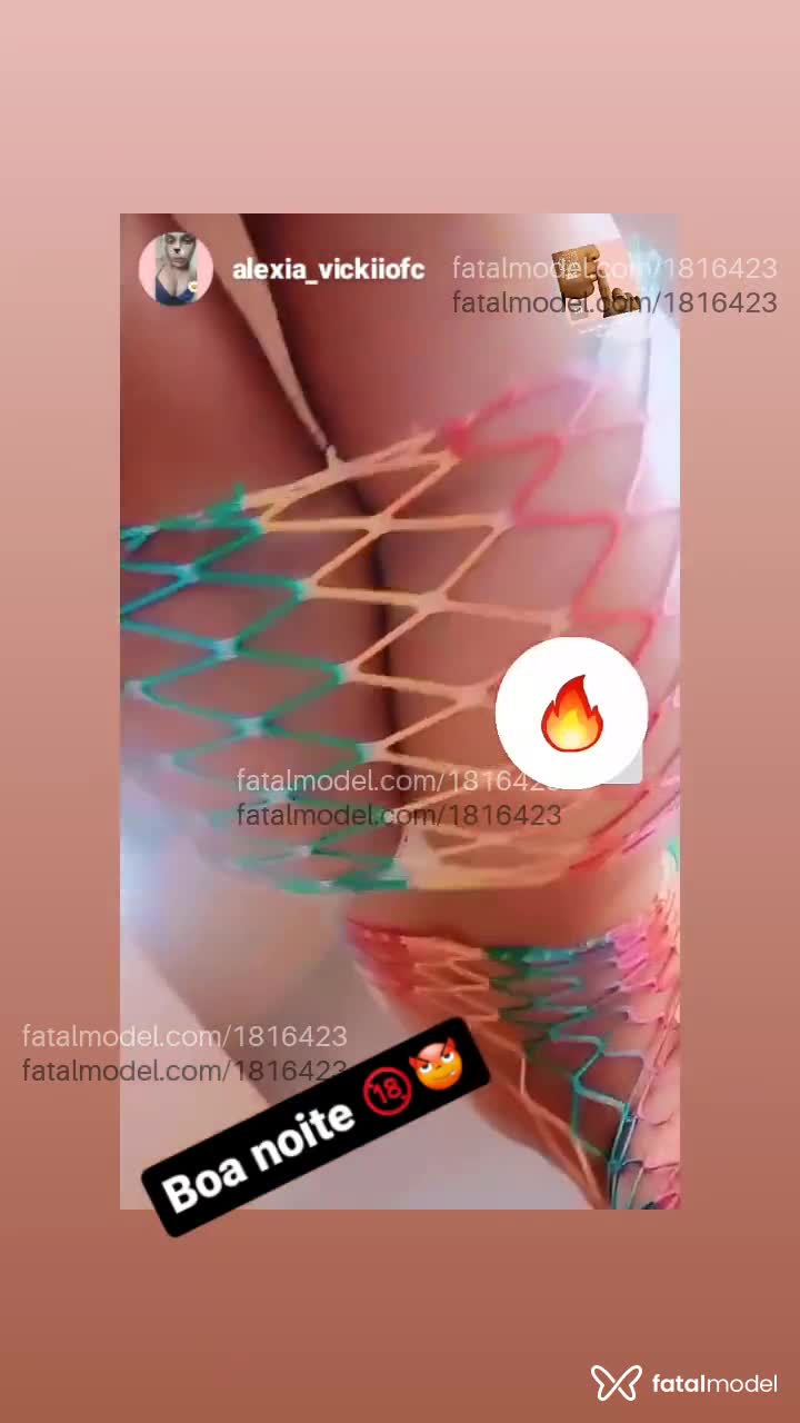 Acompanhante mulher trans com cabelo castanho de olhos castanhos em São Paulo - Alexia Victoria