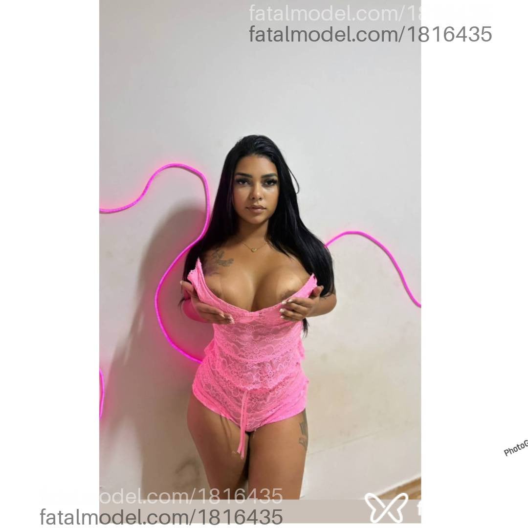 Acompanhante mulher morena (o) de olhos castanhos - Poca Hontas