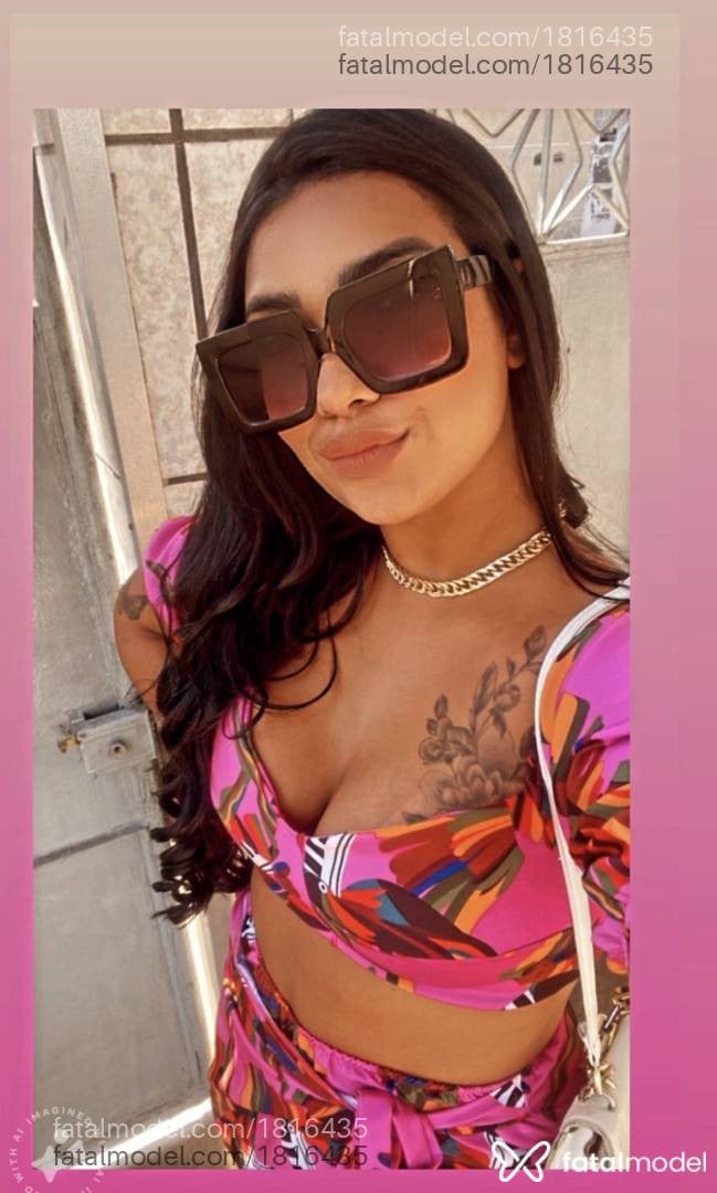 Acompanhante mulher morena (o) de olhos castanhos - Poca Hontas