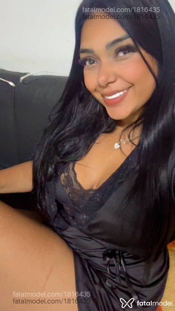 Acompanhante mulher morena (o) de olhos castanhos - Poca Hontas