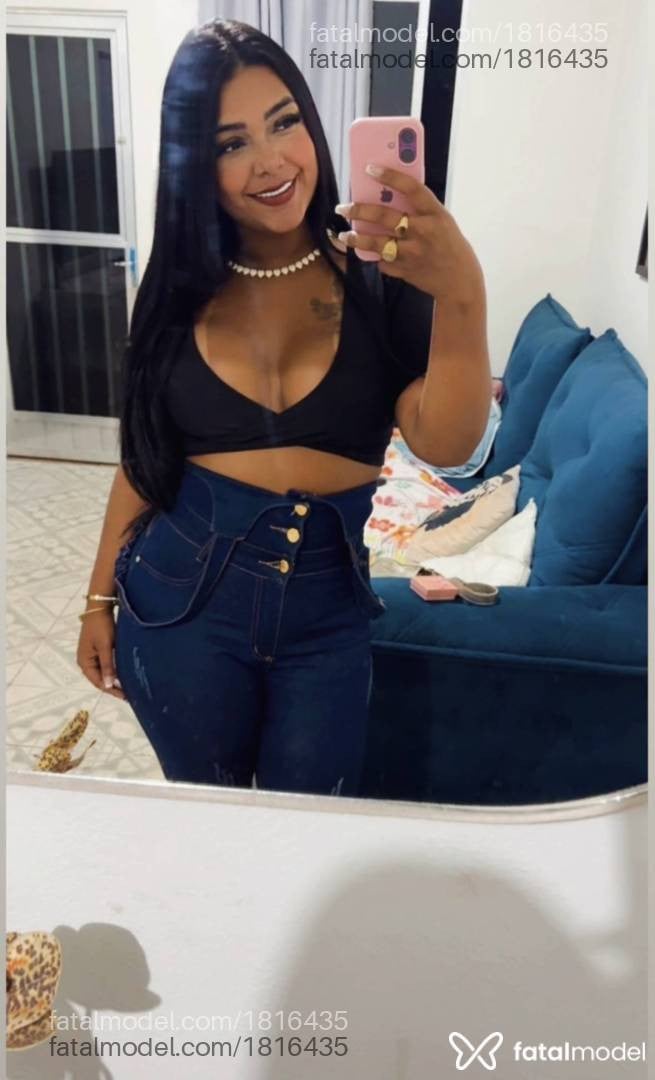 Acompanhante mulher morena (o) de olhos castanhos - Poca Hontas