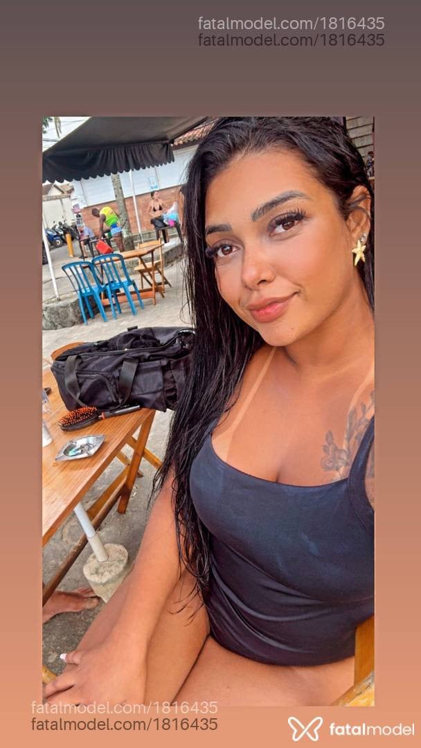 Acompanhante mulher morena (o) de olhos castanhos - Poca Hontas