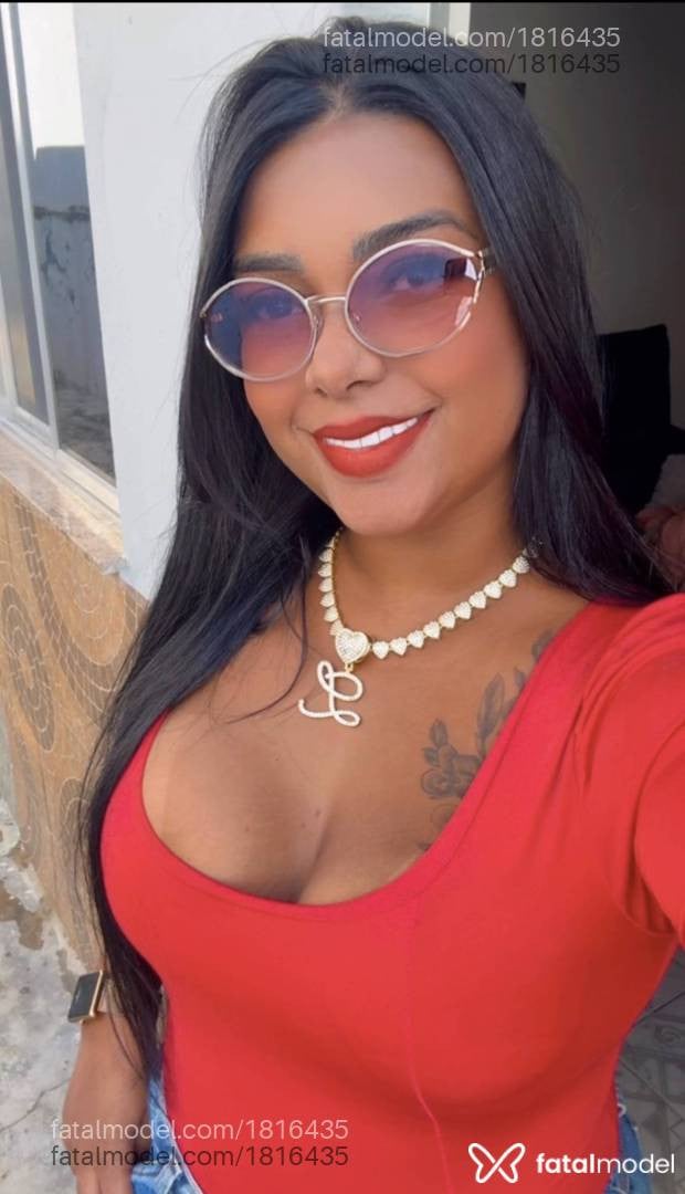 Acompanhante mulher morena (o) de olhos castanhos em Uberaba - Poca Hontas