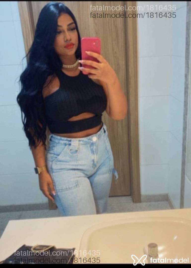 Acompanhante mulher morena (o) de olhos castanhos - Poca Hontas