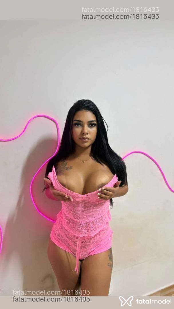 Acompanhante mulher morena (o) de olhos castanhos - Poca Hontas