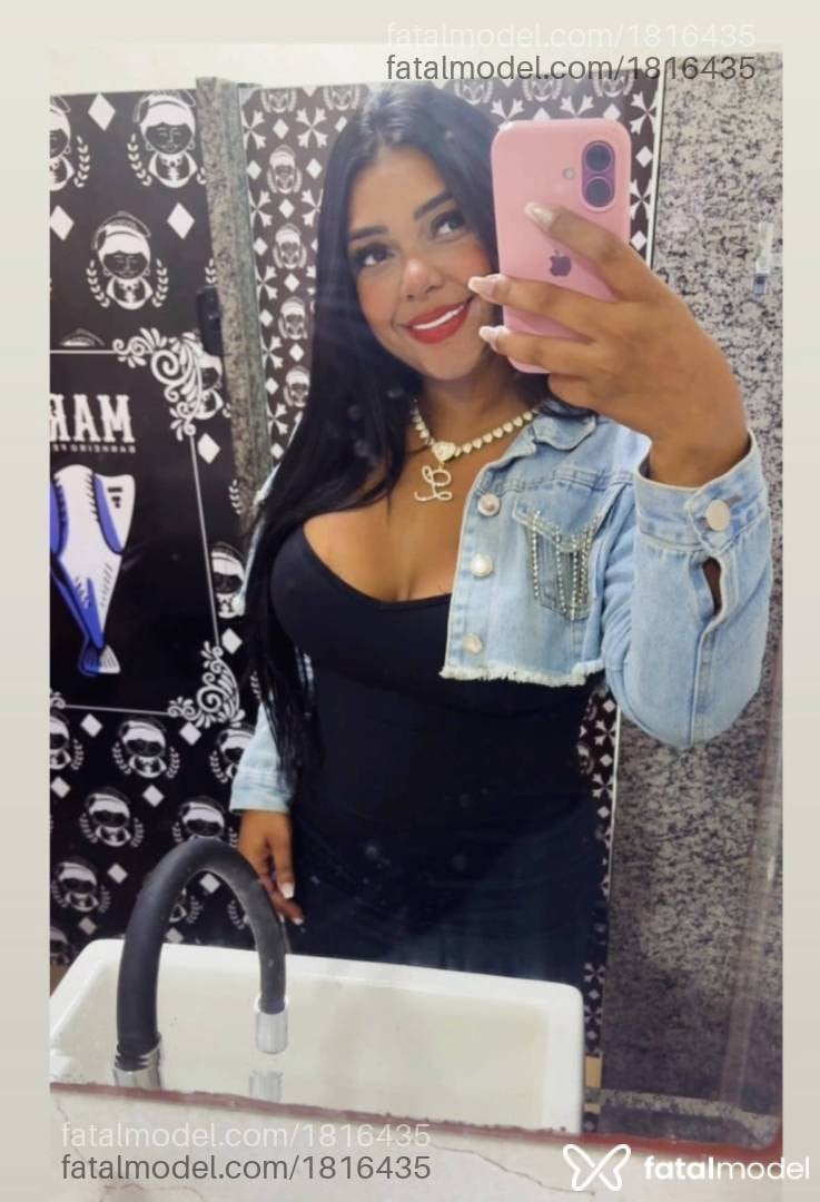 Acompanhante mulher morena (o) de olhos castanhos - Poca Hontas