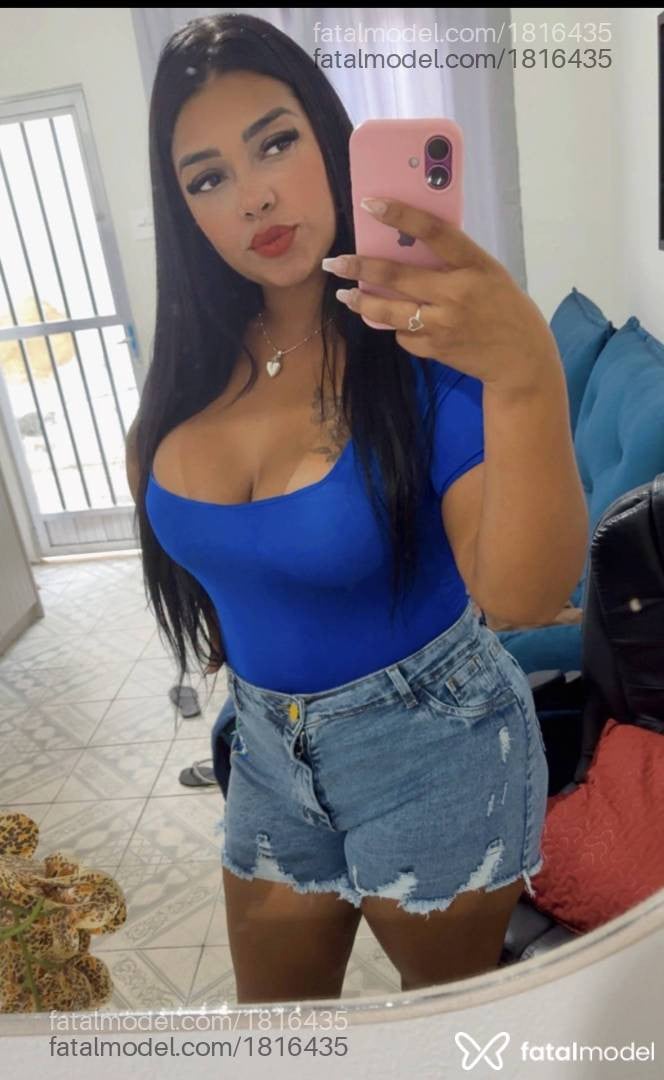 Acompanhante mulher morena (o) de olhos castanhos - Poca Hontas