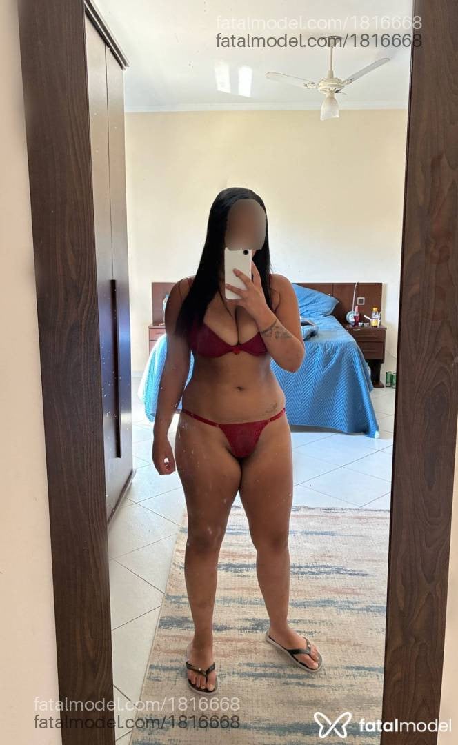 Acompanhante mulher morena (o) de olhos castanhos em Guaratinguetá - Camila