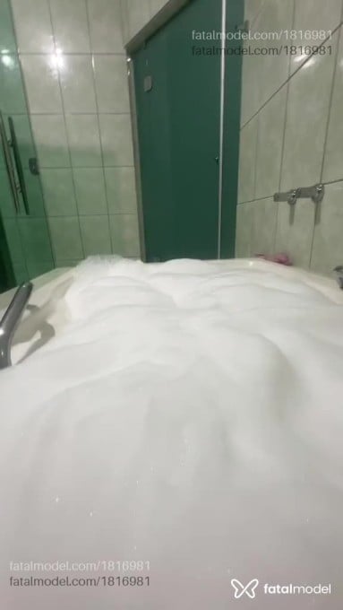 Acompanhante mulher loira (o) de olhos mel em Araçatuba - Jeiza Bianchini