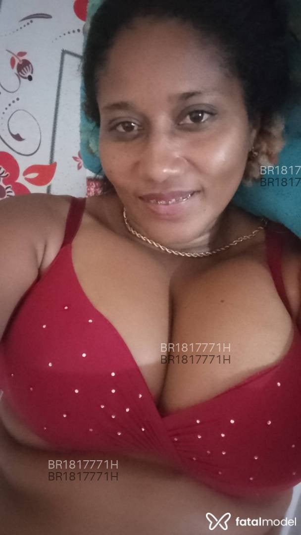 Acompanhante mulher morena (o) de olhos pretos em Catalão - Iasmin