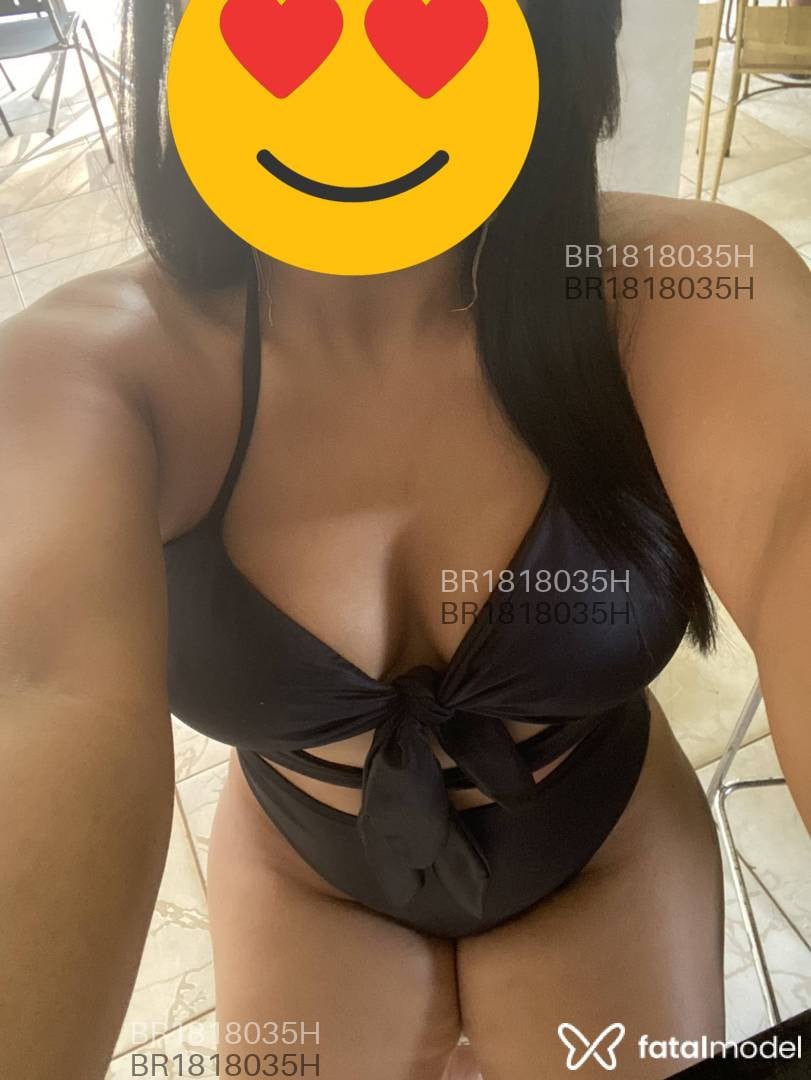 Acompanhante mulher com cabelo castanho de olhos pretos - Mariana Acompanhante mulher com cabelo castanho de olhos pretos - Mariana