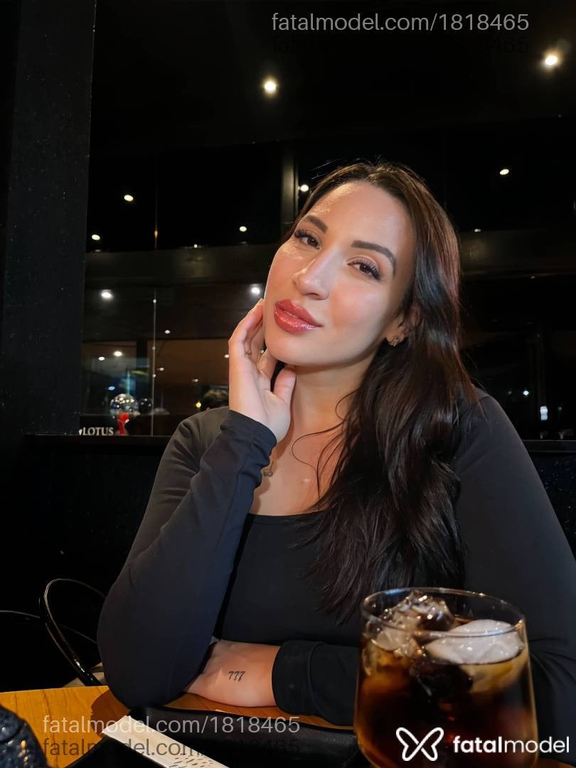 Acompanhante mulher morena (o) de olhos castanhos em São José do Rio Preto - Antonella