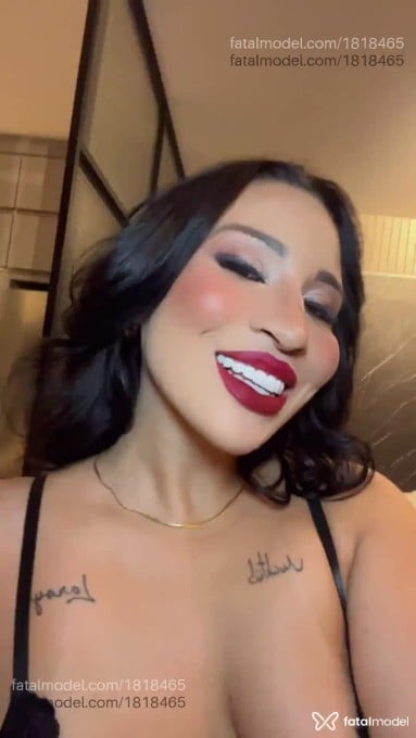 Acompanhante mulher morena (o) de olhos castanhos em São José do Rio Preto - Antonella
