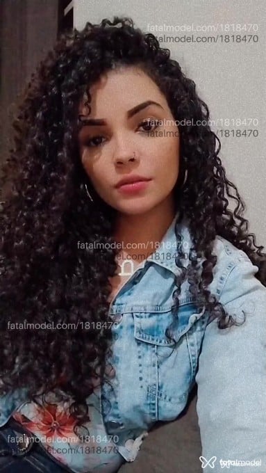 Acompanhante mulher com cabelo castanho de olhos castanhos em Jaboticabal - Roberta