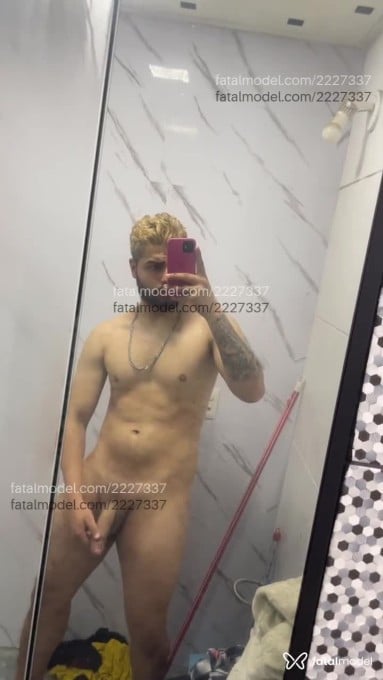 Acompanhante homem morena (o) de olhos mel em Jacareí - Gabriel
