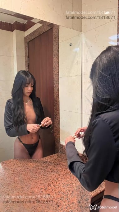Acompanhante mulher morena (o) de olhos pretos - Samanta Acompanhante mulher morena (o) de olhos pretos - Samanta