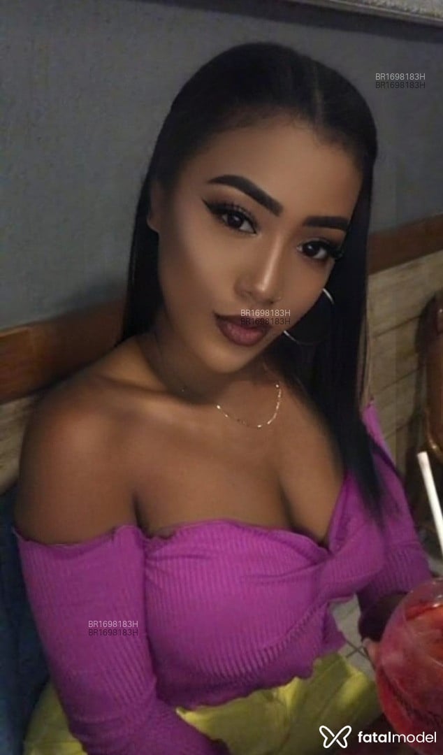 Acompanhante mulher morena (o) de olhos pretos em Alfenas - Miah