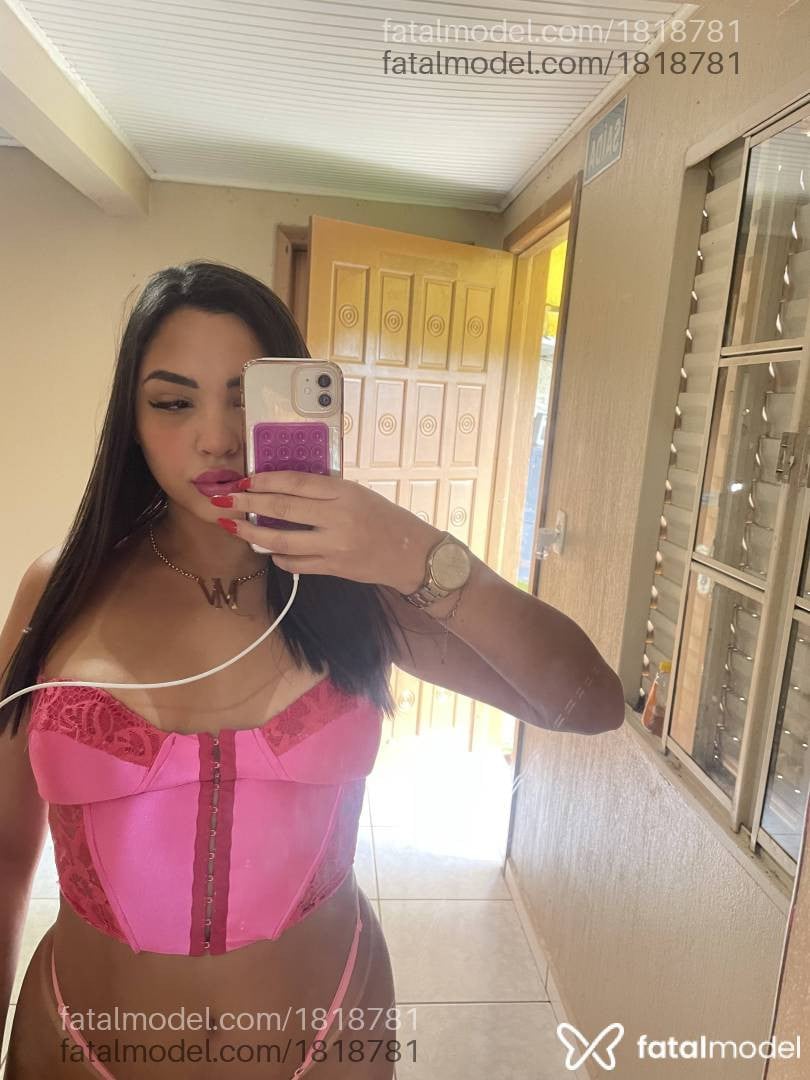 Acompanhante mulher com cabelo castanho de olhos castanhos em Porto Alegre - Angel