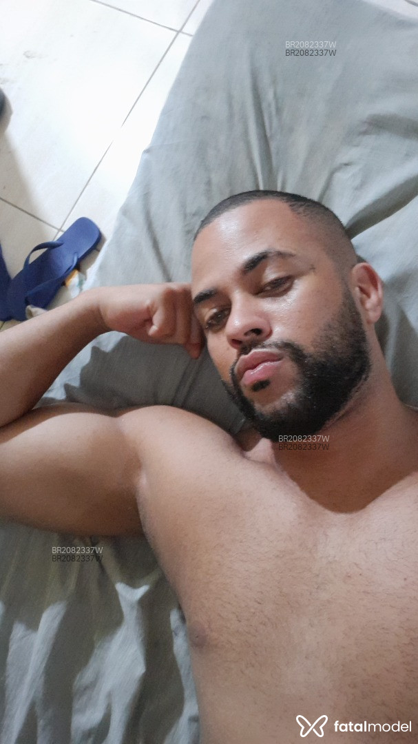 Acompanhante homem morena (o) de olhos verdes em Rio de Janeiro - Pedro Danilo