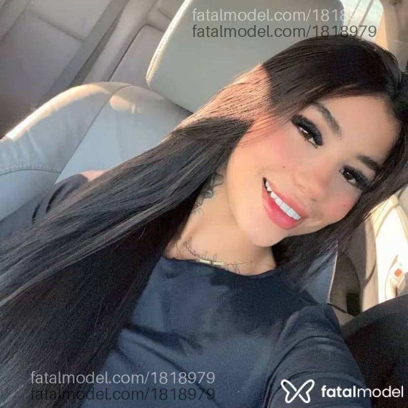 Acompanhante mulher morena (o) de olhos castanhos - Jade Santinni