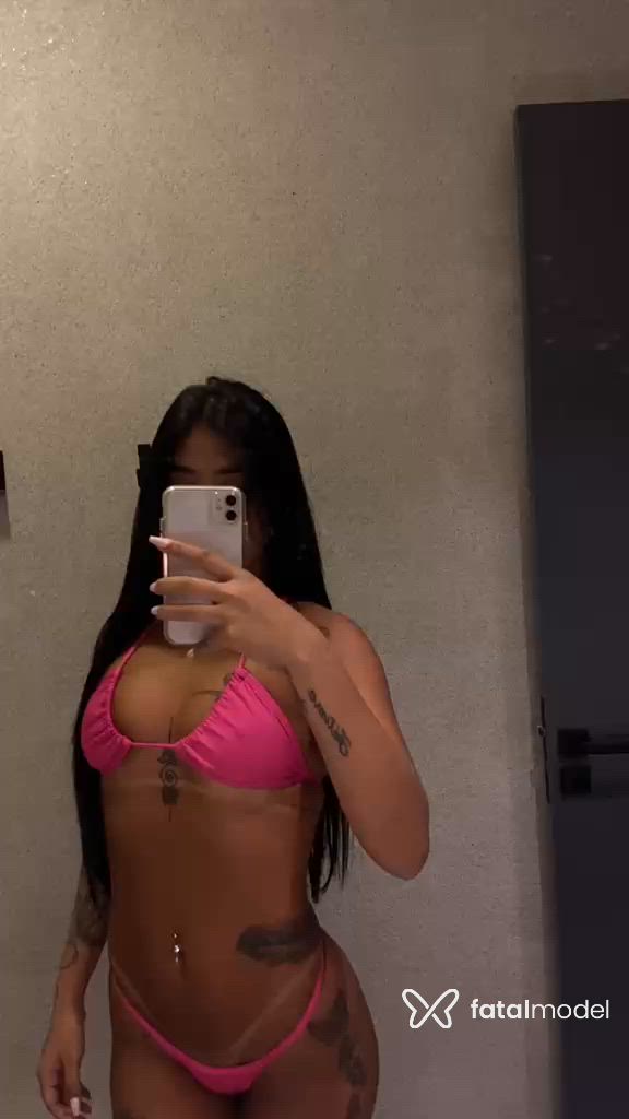 Acompanhante mulher morena (o) de olhos castanhos - Jade Santinni Acompanhante mulher morena (o) de olhos castanhos - Jade Santinni
