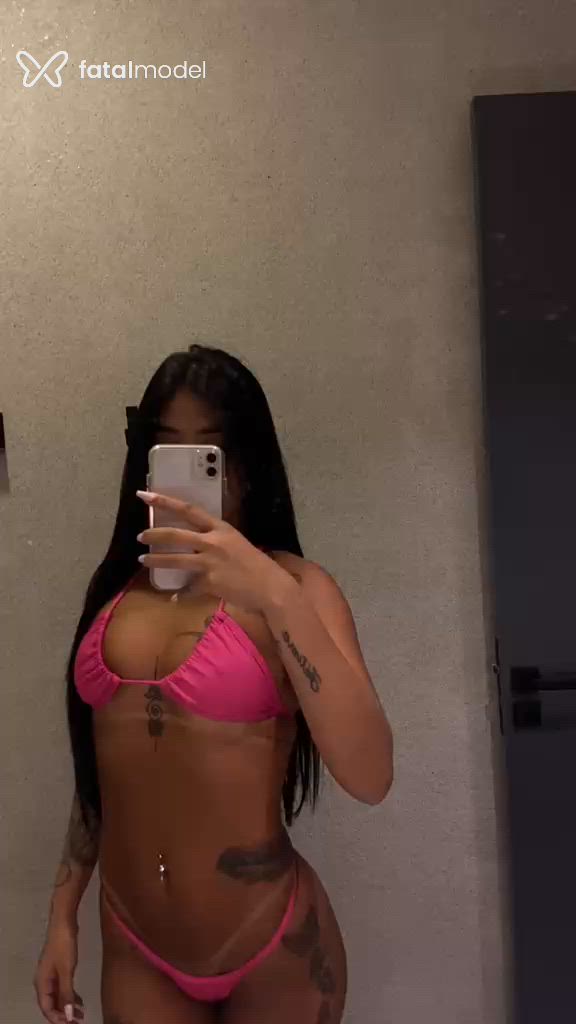 Acompanhante mulher morena (o) de olhos castanhos - Jade Santinni Acompanhante mulher morena (o) de olhos castanhos - Jade Santinni