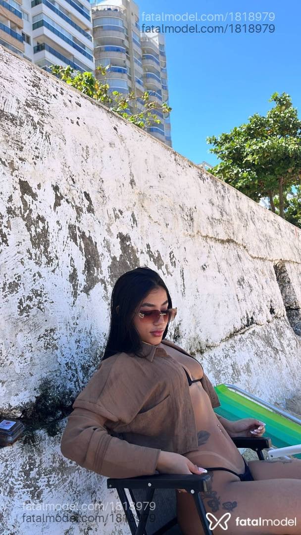 Acompanhante mulher morena (o) de olhos castanhos em Linhares - Jade Santinni