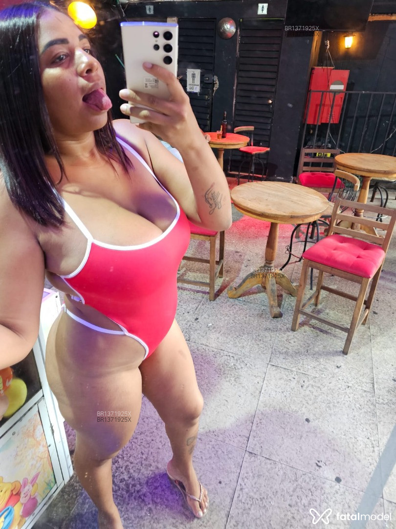 Acompanhante mulher com cabelo castanho de olhos castanhos em Rio de Janeiro - Morena