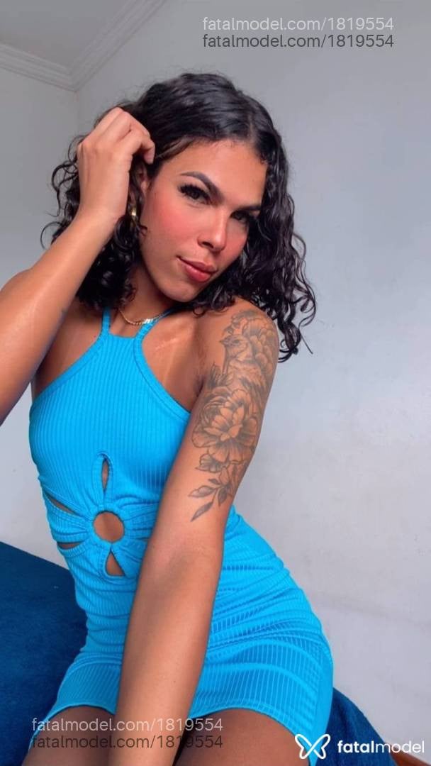 Acompanhante mulher trans morena (o) de olhos castanhos - Sophia Salles