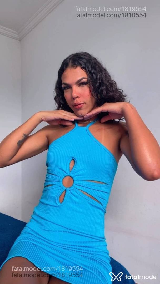 Acompanhante mulher trans morena (o) de olhos castanhos - Sophia Salles