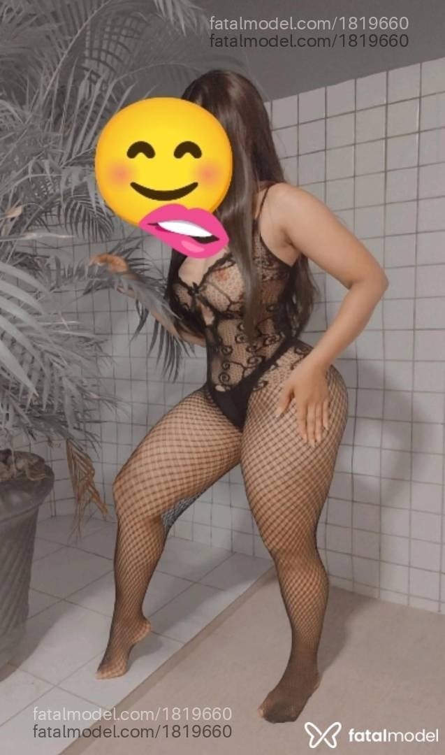 Acompanhante mulher morena (o) de olhos pretos - Alice Maia