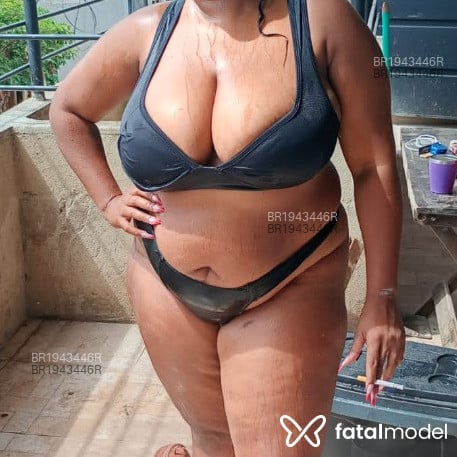 Acompanhante mulher morena (o) de olhos castanhos em Resplendor Acompanhante mulher morena (o) de olhos castanhos em Resplendor - Naty