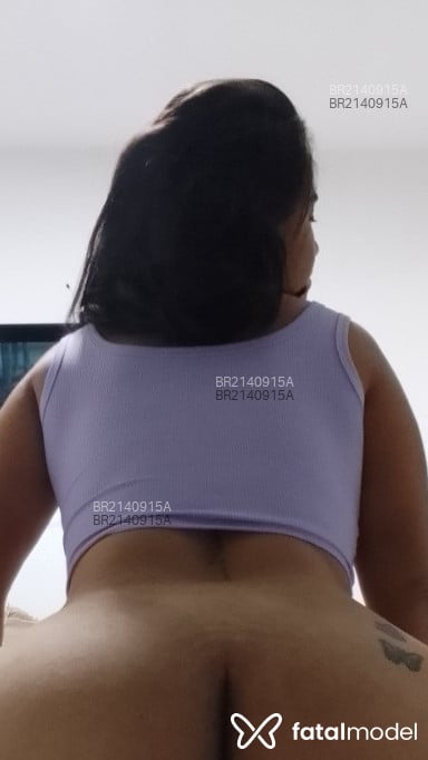 Acompanhante mulher com cabelo castanho de olhos mel em Fronteira Acompanhante mulher com cabelo castanho de olhos mel em Fronteira - Kathyllenne