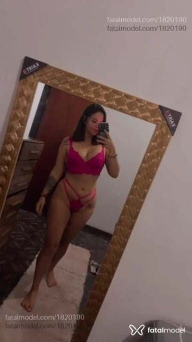 Acompanhante mulher morena (o) de olhos castanhos em Campos dos Goytacazes Acompanhante mulher morena (o) de olhos castanhos em Campos dos Goytacazes - Agatha Garcia
