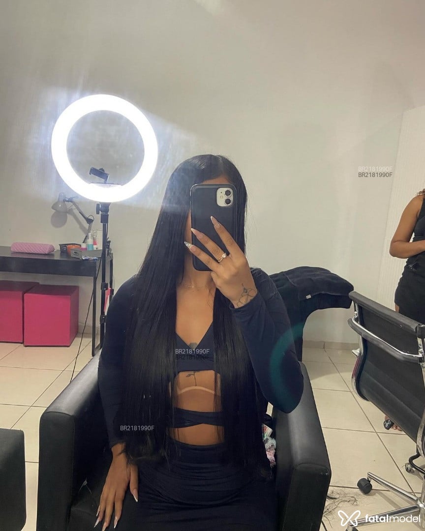 Acompanhante mulher morena (o) de olhos pretos em Santos - Miiah Oliver