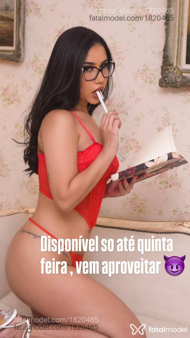 Acompanhante mulher morena (o) de olhos castanhos - Valentina