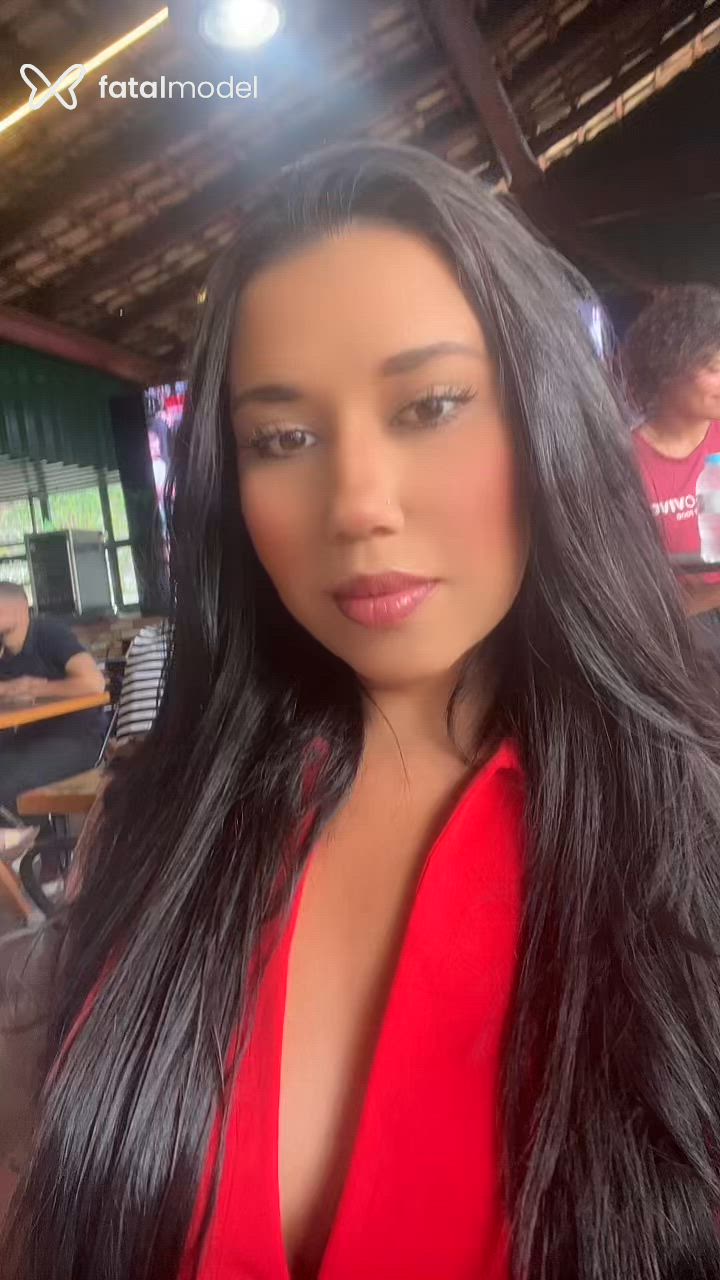 Acompanhante mulher morena (o) de olhos castanhos em Franca - Valentina