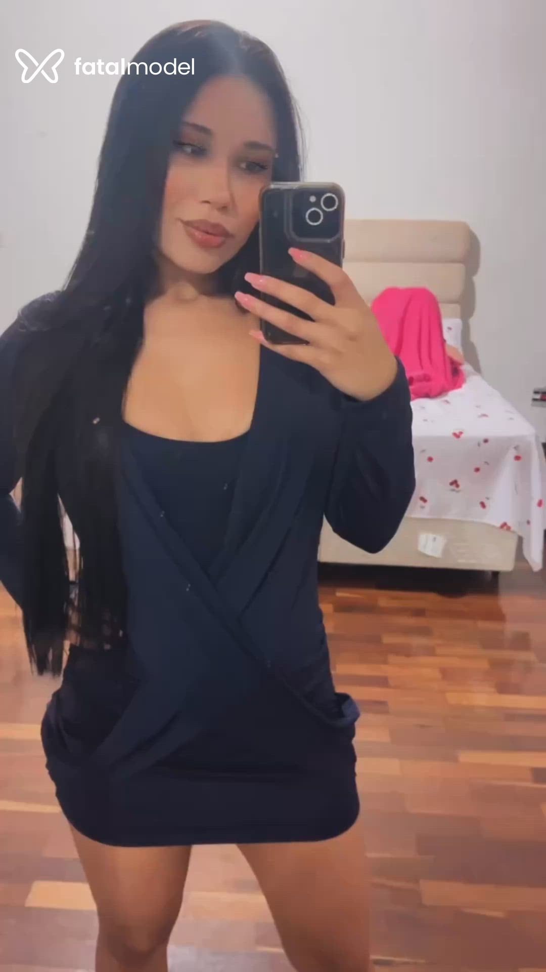 Acompanhante mulher morena (o) de olhos castanhos - Valentina